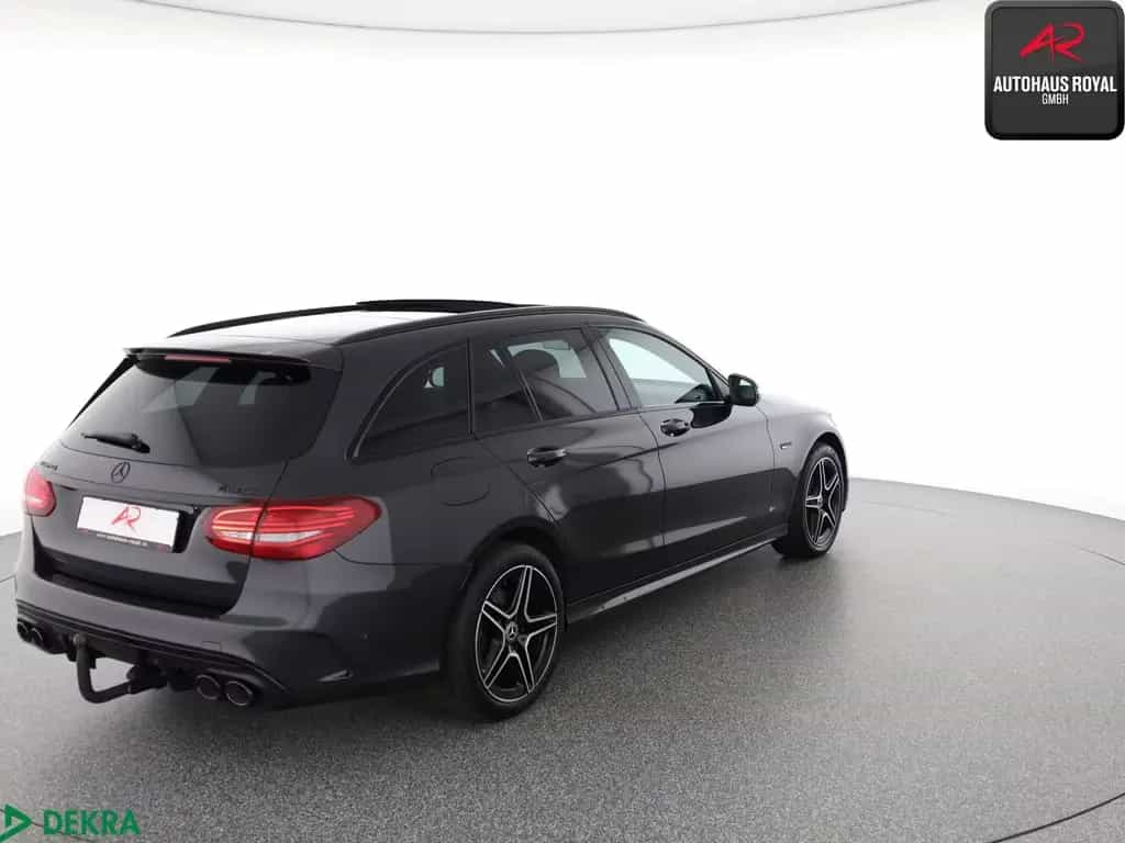 Mercedes-Benz C 300 4M T AMG MULTIBEAM,BURMESTER,KEYLESS,PANO 05/2020-photo-4