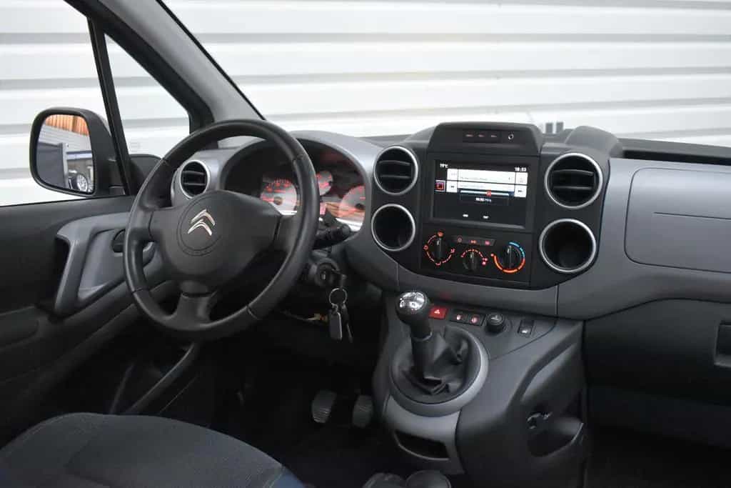 Citroën Berlingo Selection+Tempomat+Carplay+Kamera 11/2016-photo-13