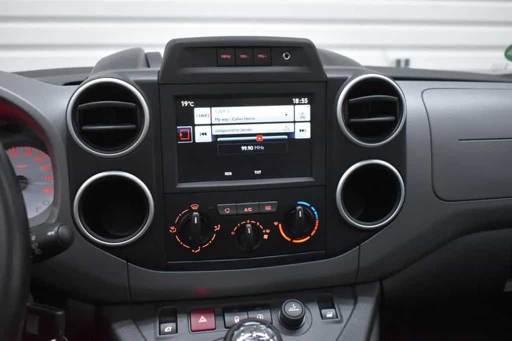Citroën Berlingo Selection+Tempomat+Carplay+Kamera 11/2016-photo-15