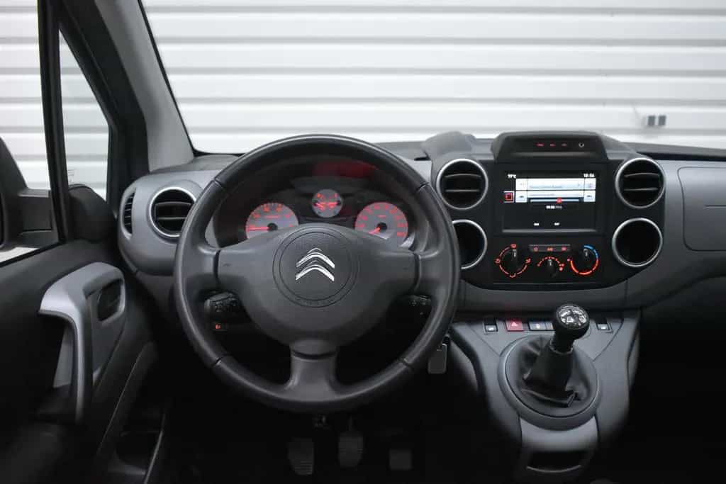 Citroën Berlingo Selection+Tempomat+Carplay+Kamera 11/2016-photo-16