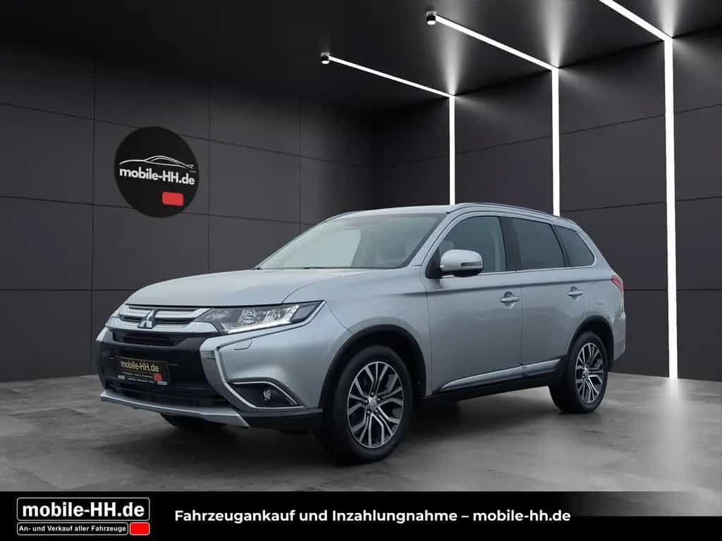 Mitsubishi Outlander Plus 4WD*360°KAMERA*BI-XENON* 08/2018-photo-0
