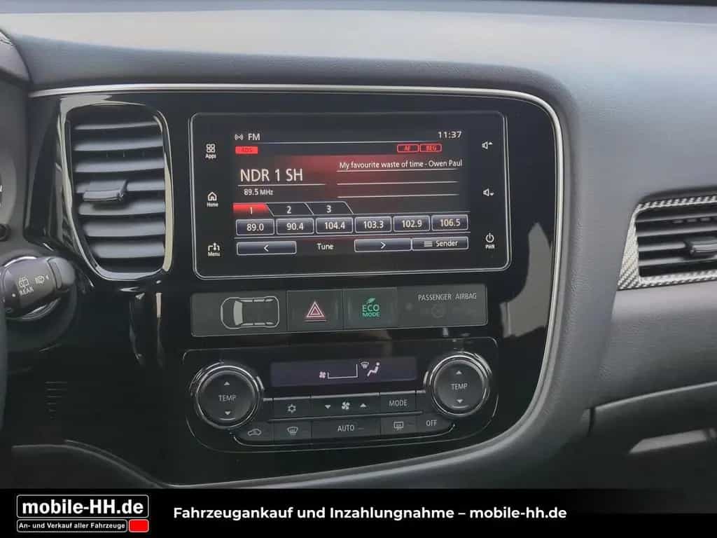 Mitsubishi Outlander Plus 4WD*360°KAMERA*BI-XENON* 08/2018-photo-12