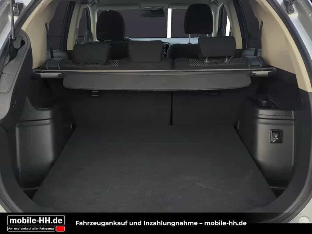 Mitsubishi Outlander Plus 4WD*360°KAMERA*BI-XENON* 08/2018-photo-19