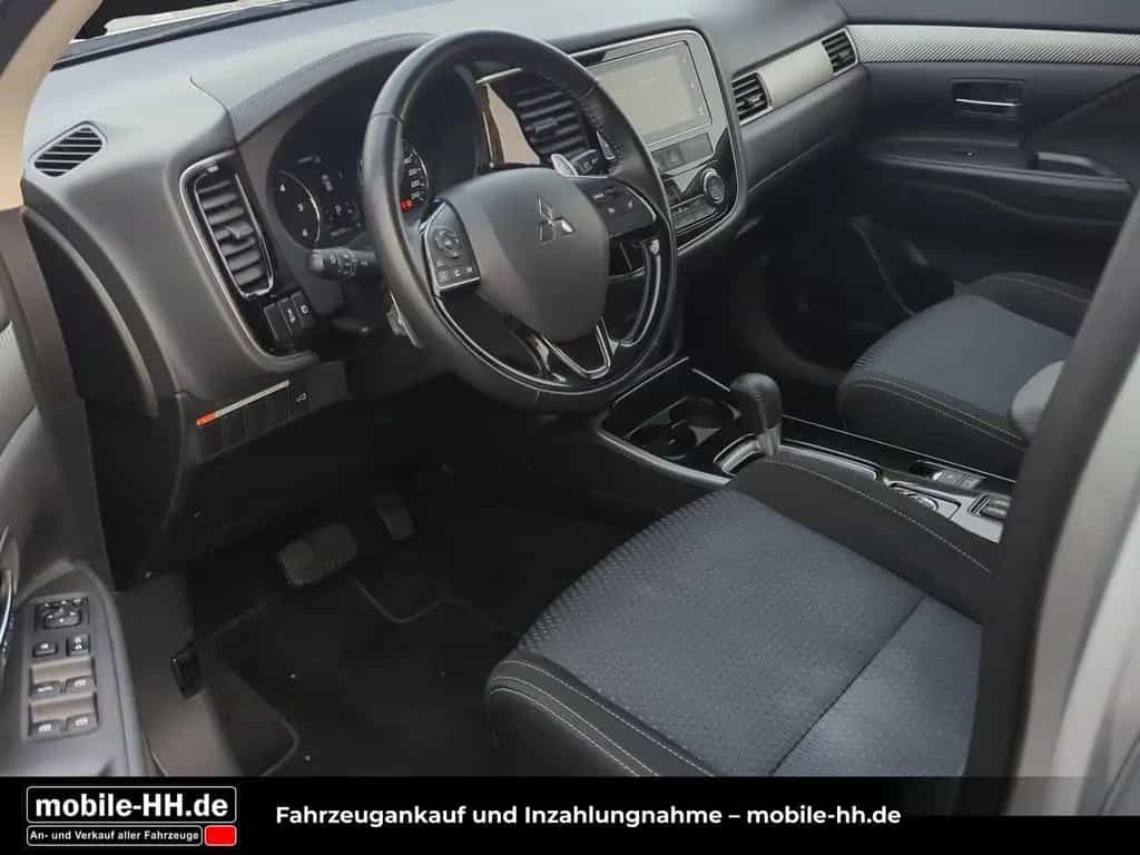 Mitsubishi Outlander Plus 4WD*360°KAMERA*BI-XENON* 08/2018-photo-8