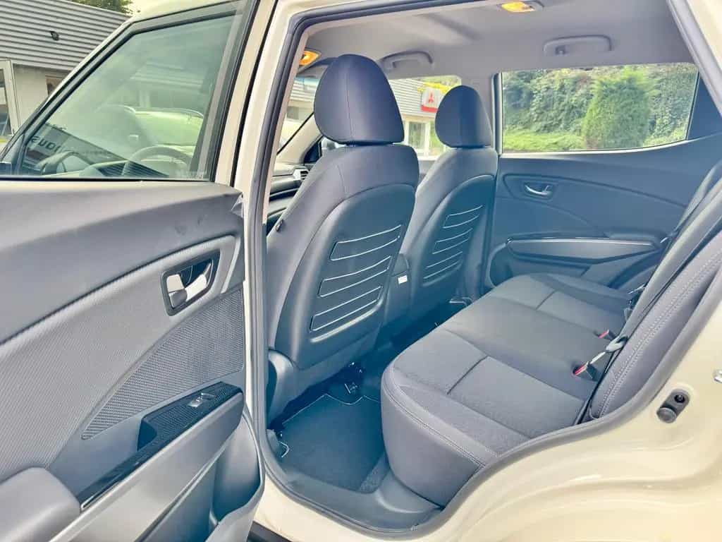 KGM Tivoli 1.5 T Autom* Nomad*VIRT*APP*KAM*NAVI*ALU* null-photo-10