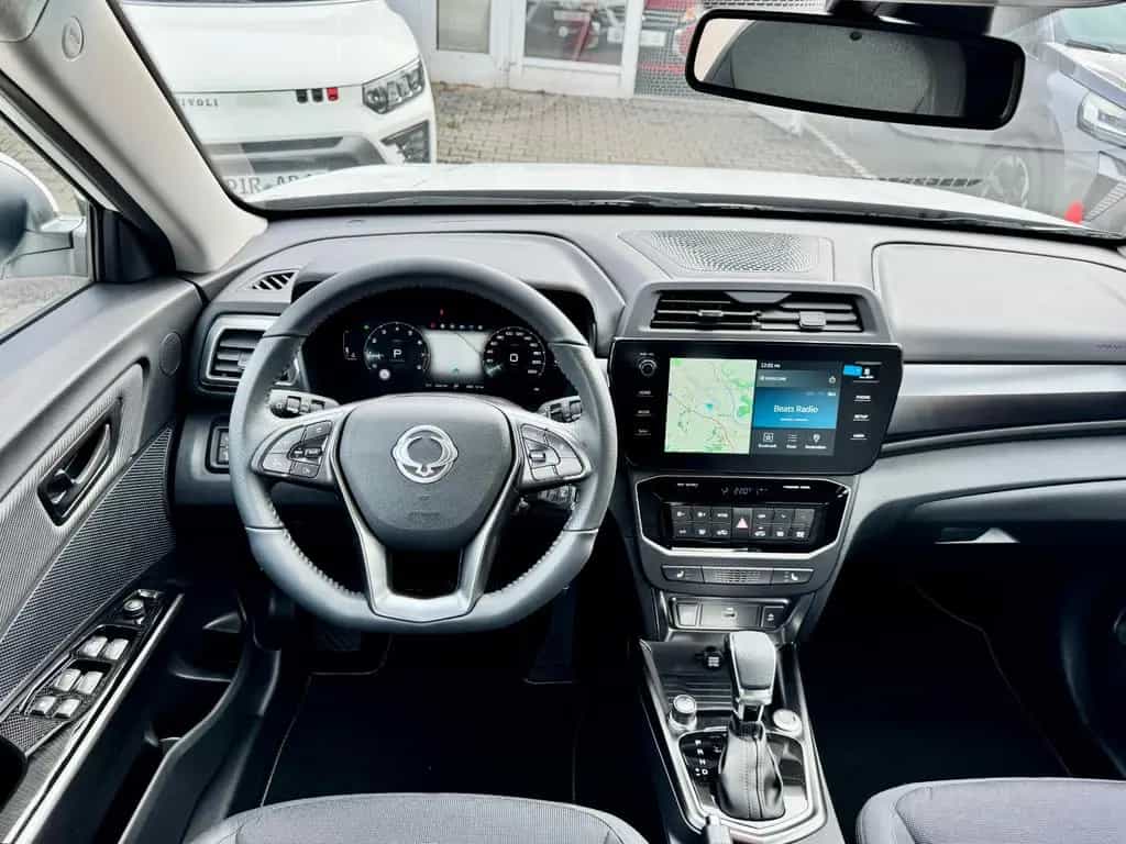 KGM Tivoli 1.5 T Autom* Nomad*VIRT*APP*KAM*NAVI*ALU* null-photo-13