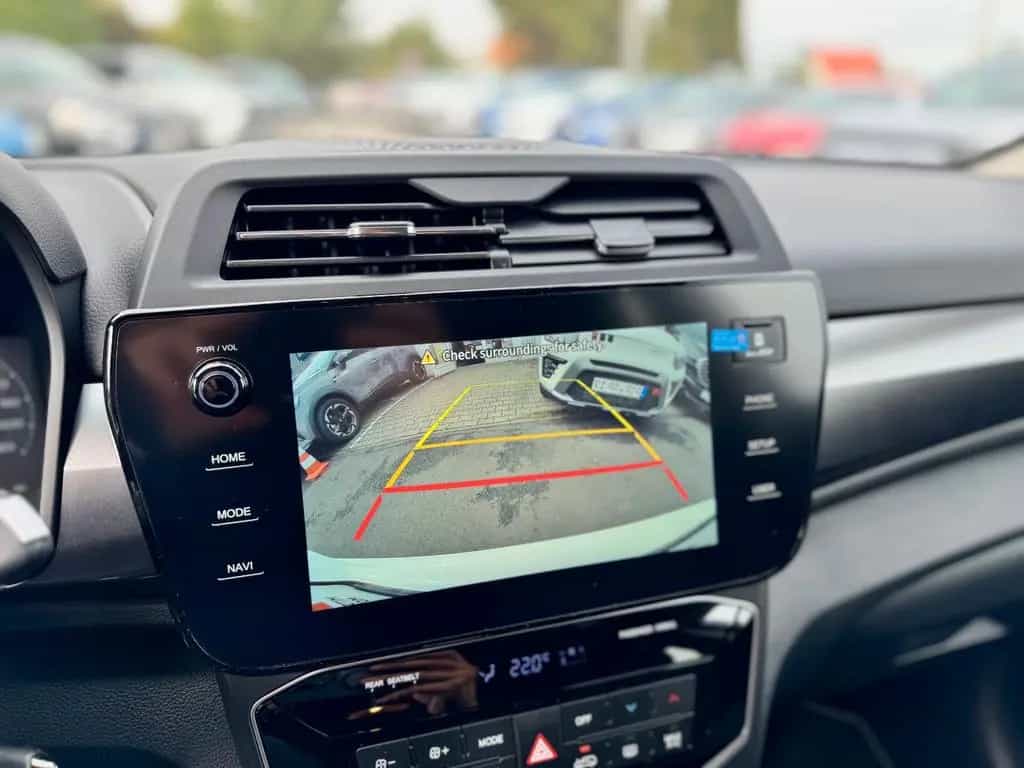 KGM Tivoli 1.5 T Autom* Nomad*VIRT*APP*KAM*NAVI*ALU* null-photo-7