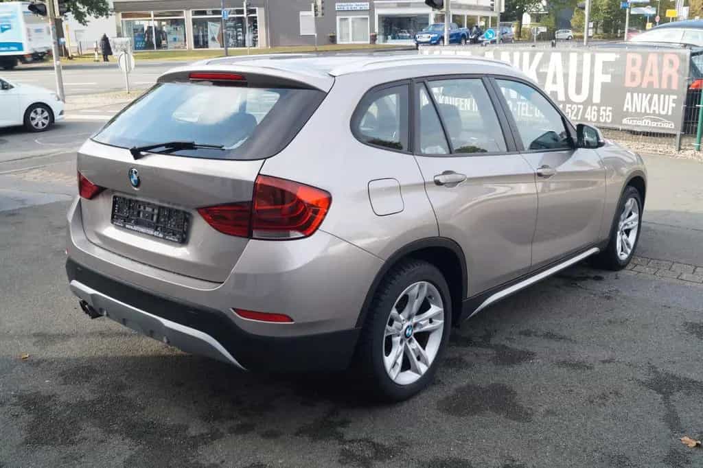 BMW X1 20 i sDrive*T.-Leder*Klimaaut.*PDC*SHZ*MFL* 07/2013-photo-5
