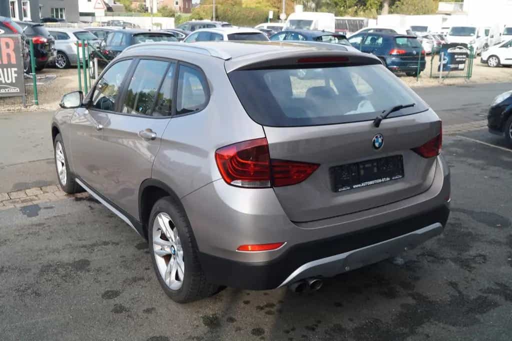 BMW X1 20 i sDrive*T.-Leder*Klimaaut.*PDC*SHZ*MFL* 07/2013-photo-6