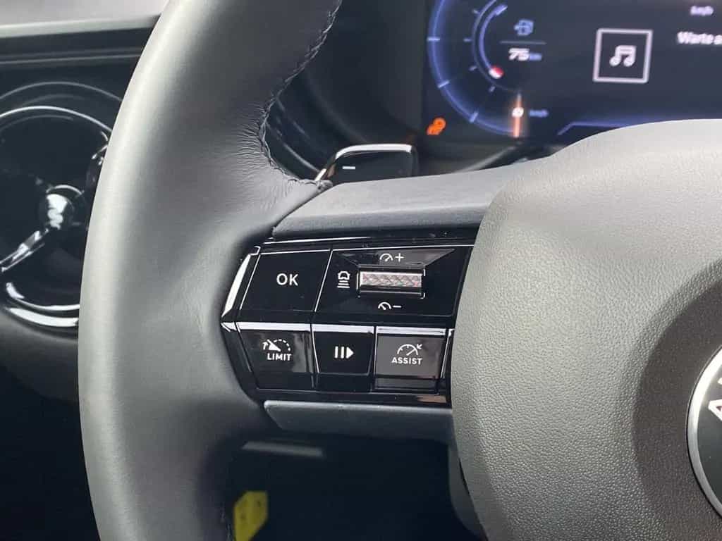Alfa Romeo Junior 48V-Mild Hybrid Ibrida SPECIALE 1.2 VGT 1 10/2025-photo-16