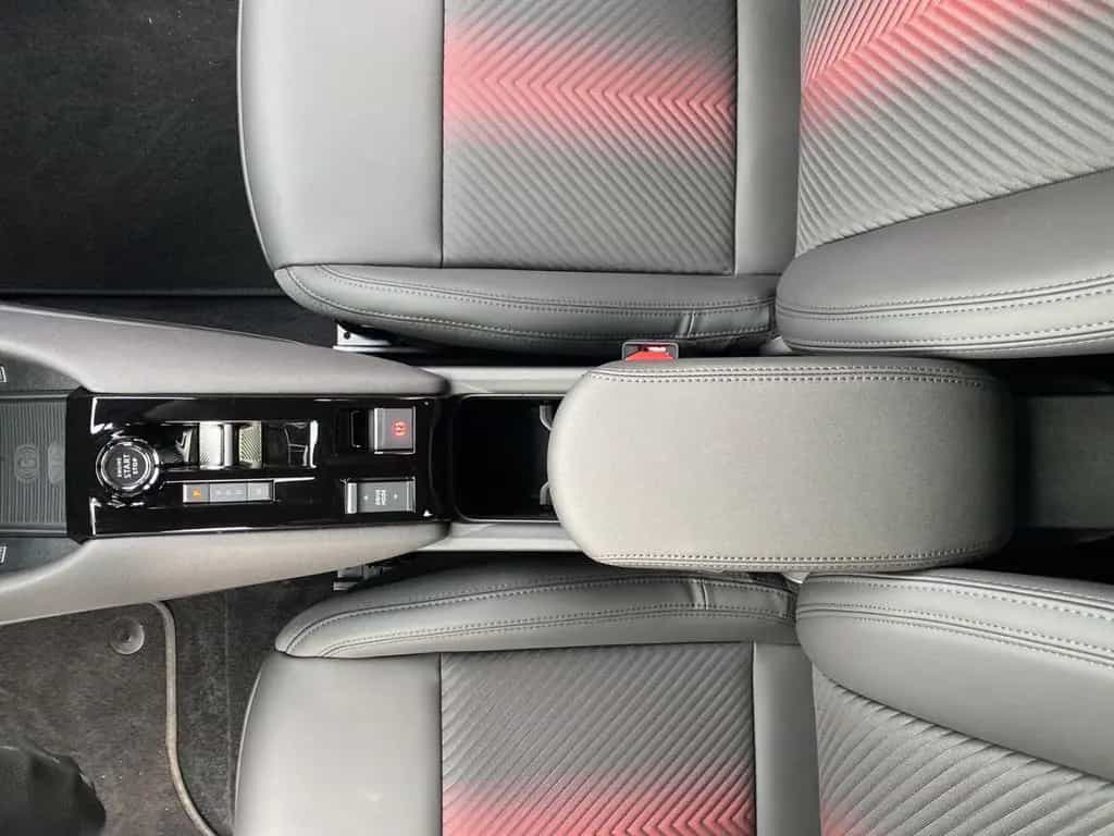 Alfa Romeo Junior 48V-Mild Hybrid Ibrida SPECIALE 1.2 VGT 1 10/2025-photo-22