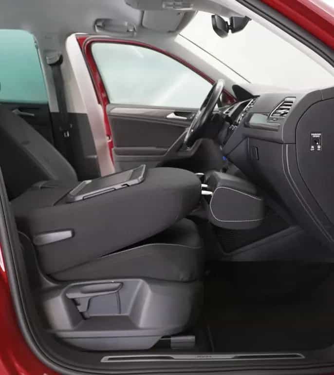 Volkswagen Tiguan 4Motion Ruby red! Active Info-Display! 04/2019-photo-24