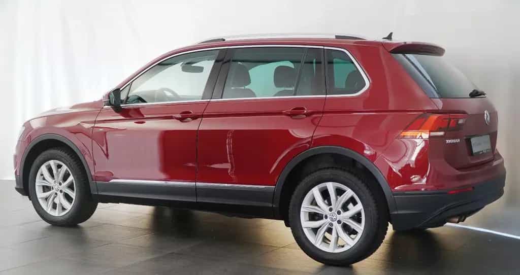 Volkswagen Tiguan 4Motion Ruby red! Active Info-Display! 04/2019-photo-4