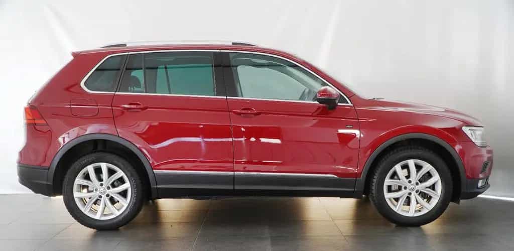 Volkswagen Tiguan 4Motion Ruby red! Active Info-Display! 04/2019-photo-8