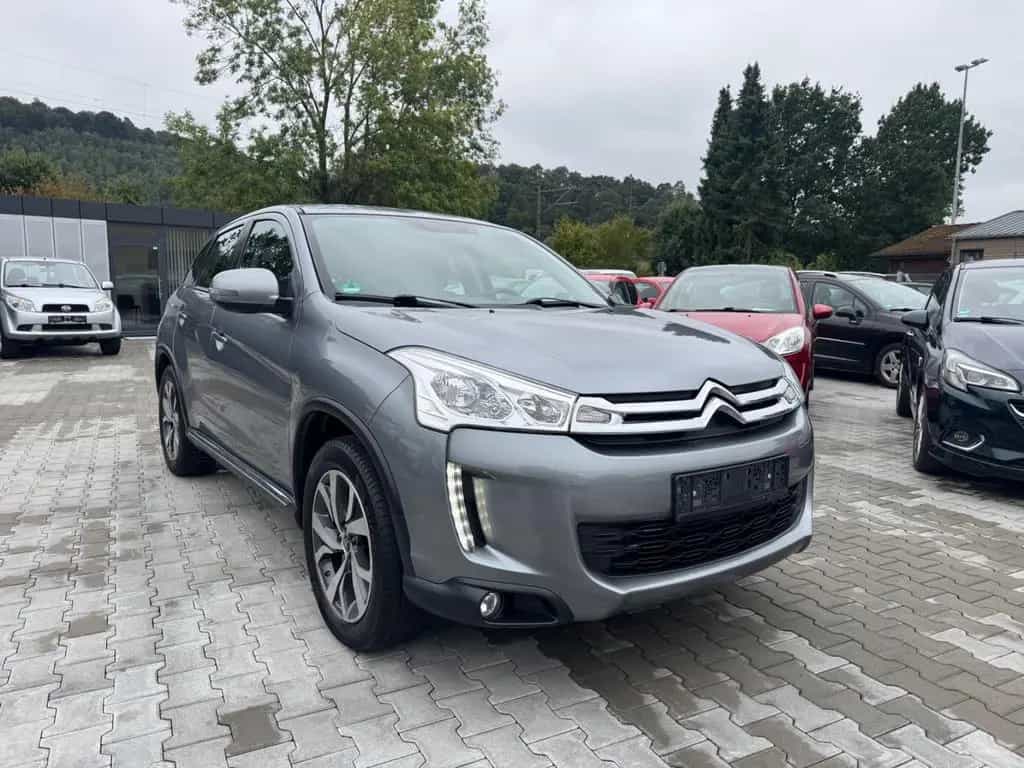 Citroën C4 Aircross 1,6 e-HDi Tendance 4WD / Navi /AHK 02/2016-photo-3