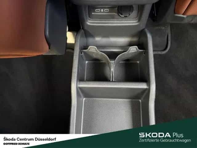 Skoda Kodiaq 1.5 TSI 110kW Selection DSG AHK Sport-Pak 04/2025-photo-23