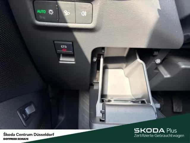 Skoda Kodiaq 1.5 TSI 110kW Selection DSG AHK Sport-Pak 04/2025-photo-27