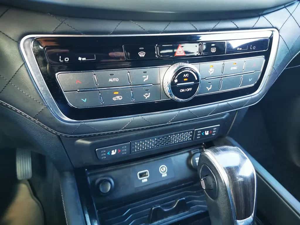 Ssangyong REXTON G4 2.2 e-XDi Sapphire 4x4 11/2017-photo-14