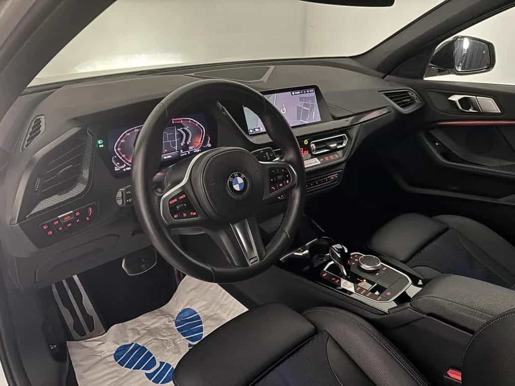BMW 118 d M Sport Virtual LED Navi Kamera Ambiente 05/2022-photo-13