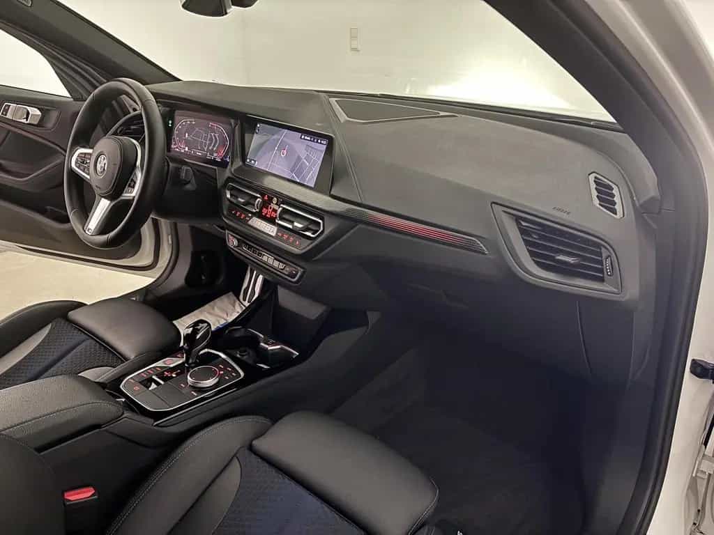 BMW 118 d M Sport Virtual LED Navi Kamera Ambiente 05/2022-photo-14