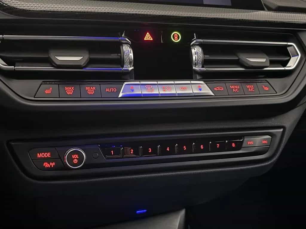 BMW 118 d M Sport Virtual LED Navi Kamera Ambiente 05/2022-photo-28