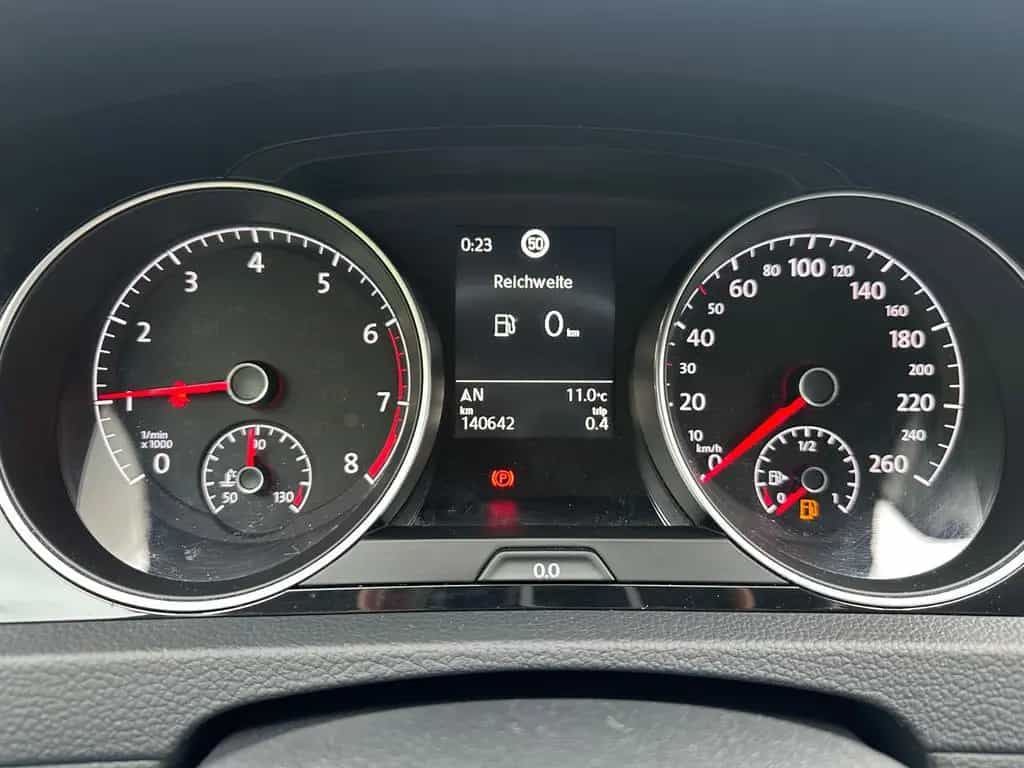 Volkswagen Golf VII Lim. Highline BMT,Standheizung,Massage 11/2017-photo-12