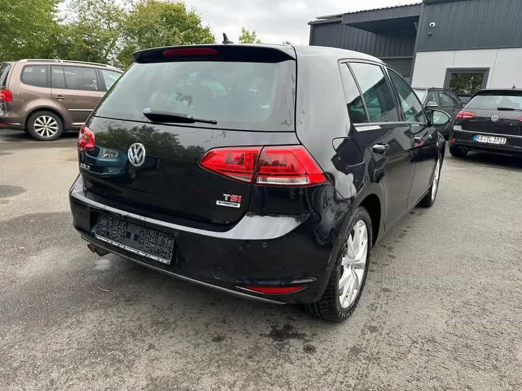 Volkswagen Golf VII Lim. Highline BMT,Standheizung,Massage 11/2017-photo-4
