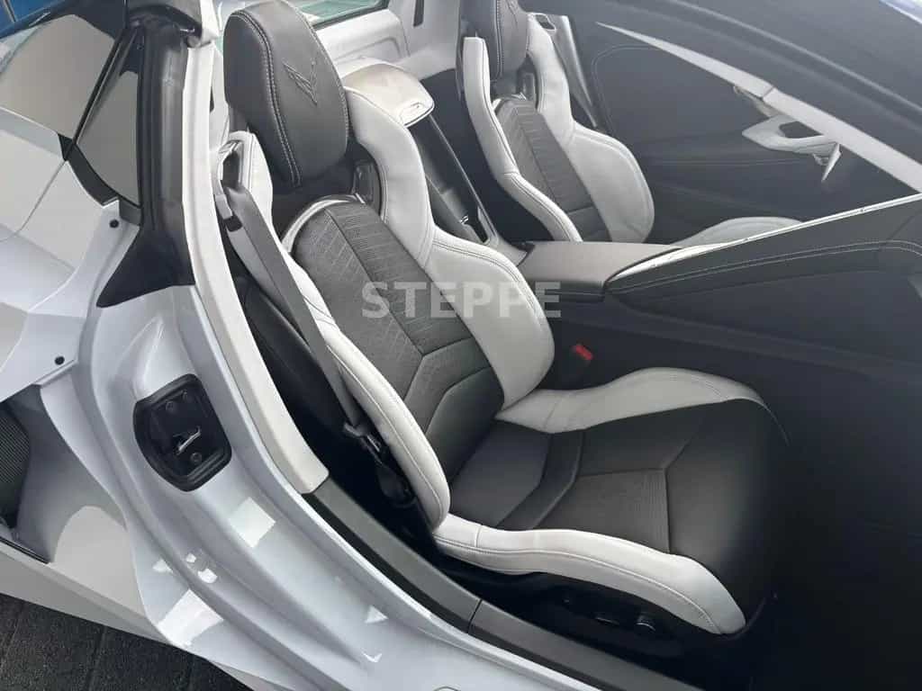 Corvette C8 Stingray Convertible 3LT Europamodell STEPPE 08/2025-photo-10