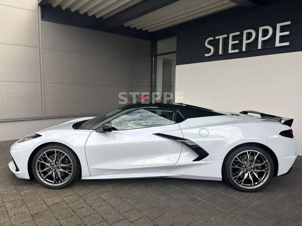 Corvette C8 Stingray Convertible 3LT Europamodell STEPPE 08/2025-photo-2