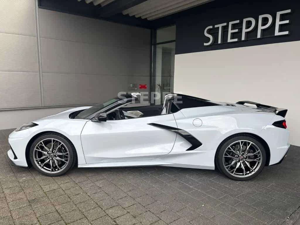Corvette C8 Stingray Convertible 3LT Europamodell STEPPE 08/2025-photo-5