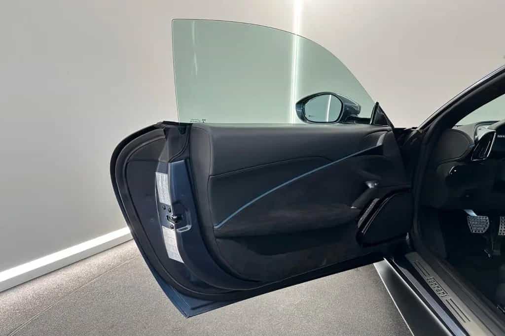 Ferrari Roma / Blu Roma / Ferrari Approved 08/2021-photo-9