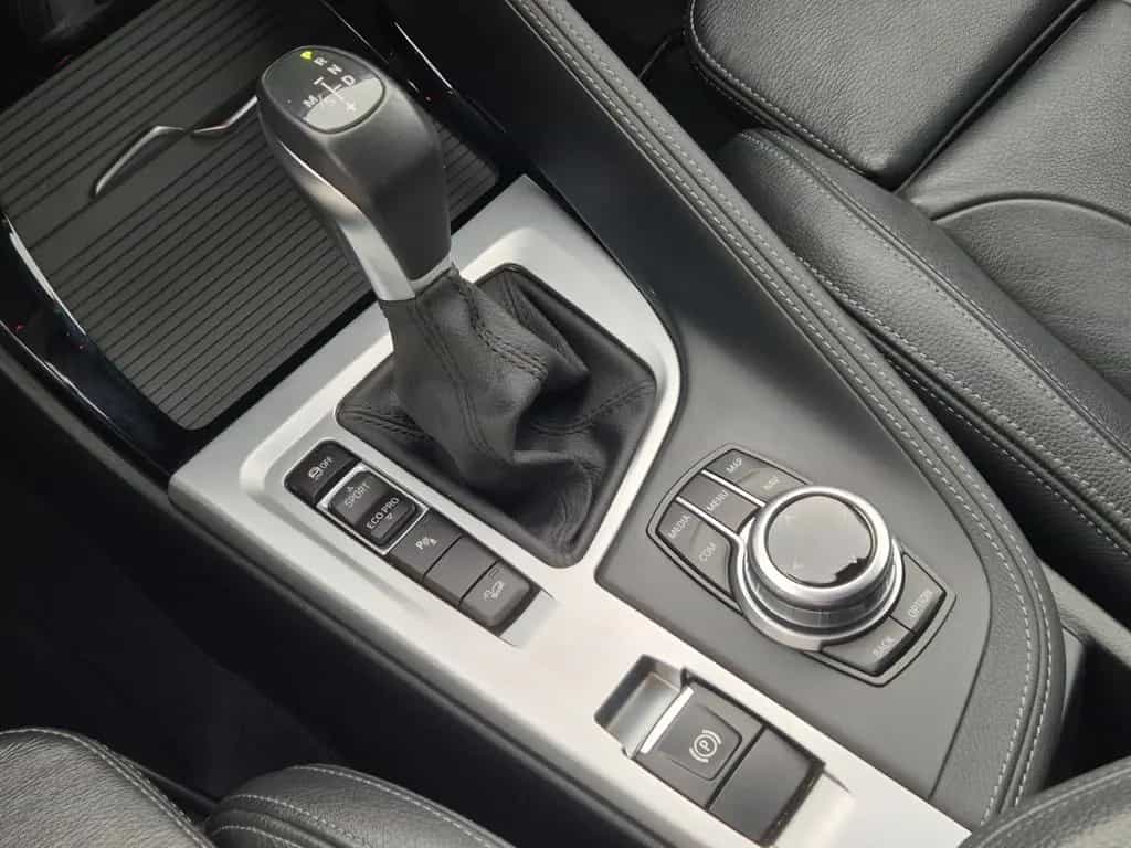 BMW X1 xDrive 20i xLine Automatik Panorama Leder 11/2017-photo-18