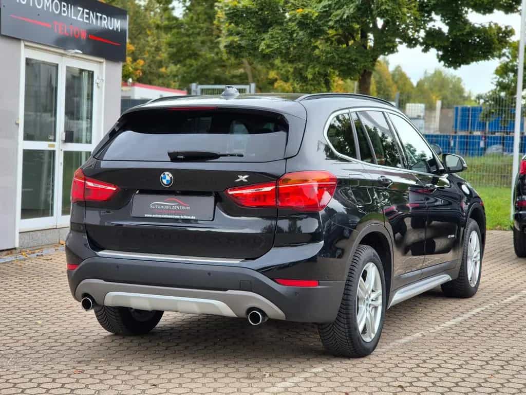 BMW X1 xDrive 20i xLine Automatik Panorama Leder 11/2017-photo-7