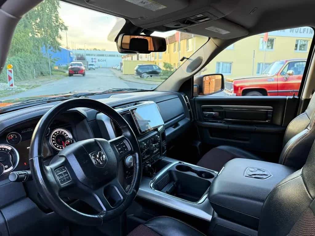 Dodge RAM NAP*SPORT*OFF-ROAD*LIFT*AHK*LED*NAVI*GARANTIE 12/2017-photo-31
