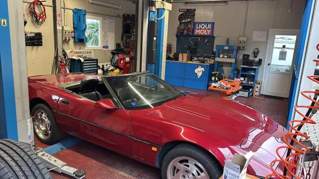 Corvette Other C4 03/1993-photo-1
