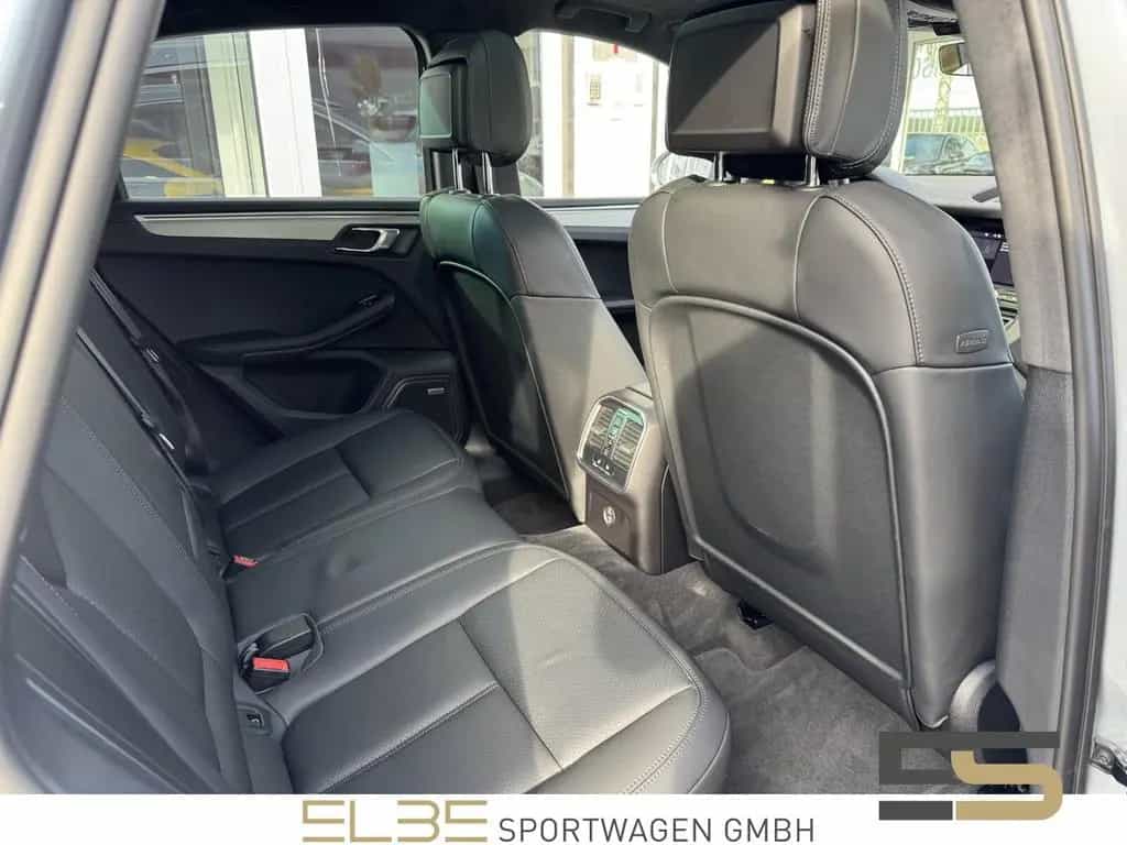 Porsche Macan Turbo BOSE LUFT PANO 360° SPORTABGAS VOLL 07/2020-photo-18