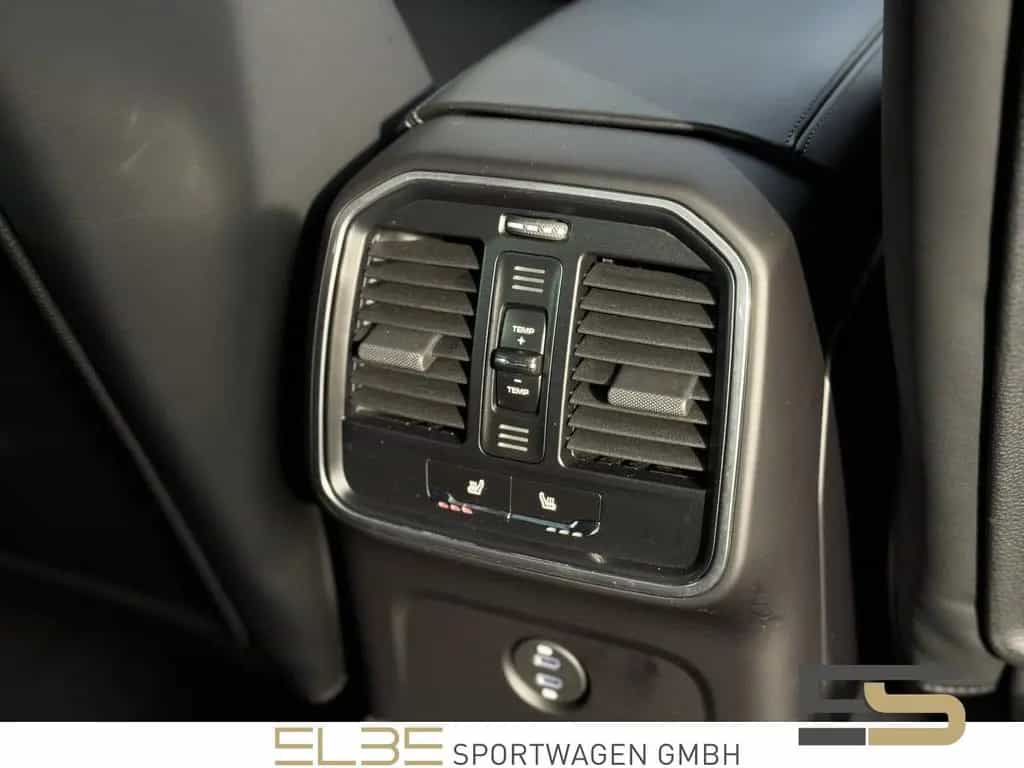 Porsche Macan Turbo BOSE LUFT PANO 360° SPORTABGAS VOLL 07/2020-photo-20