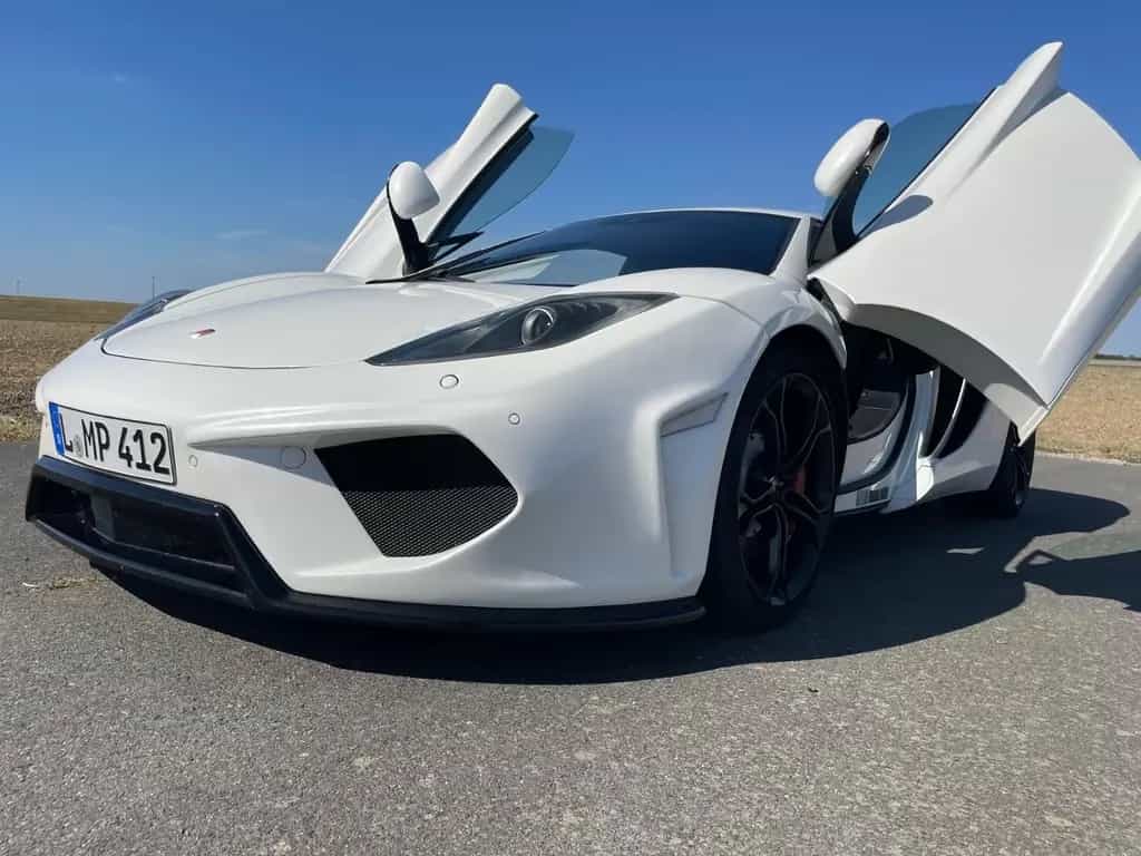McLaren MP4-12C 3.8 V8 Coupé 02/2013-photo-1