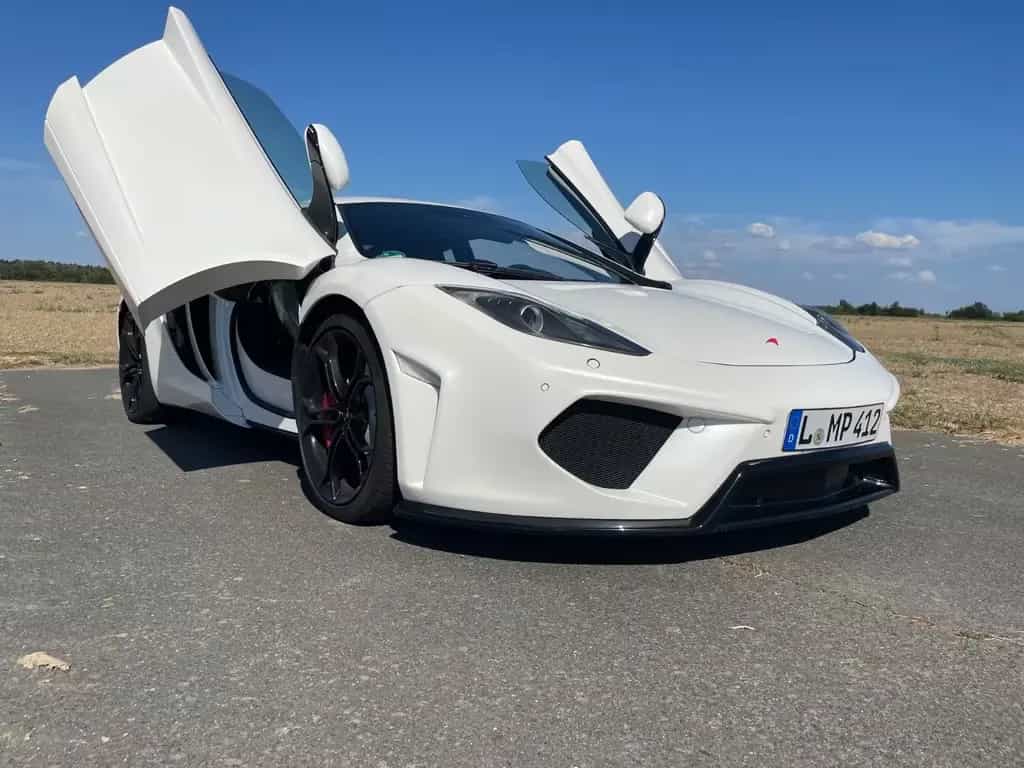 McLaren MP4-12C 3.8 V8 Coupé 02/2013-photo-2