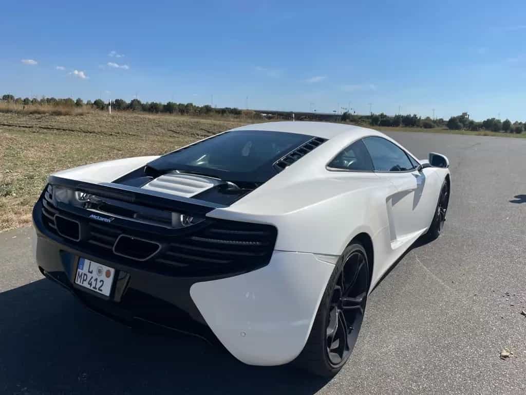 McLaren MP4-12C 3.8 V8 Coupé 02/2013-photo-3