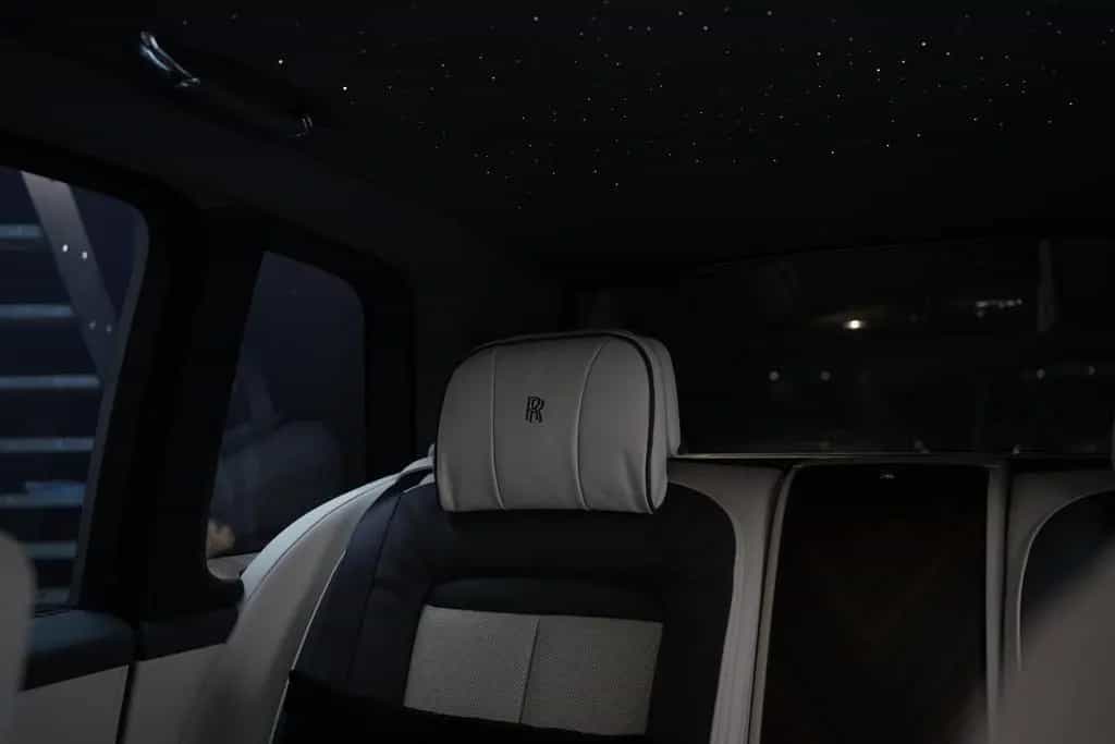 Rolls-Royce Cullinan | TV | 4-Seats | NightV | 22Z | Fridge 02/2021-photo-25