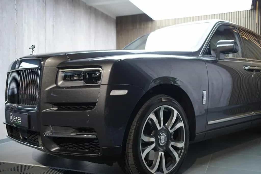 Rolls-Royce Cullinan | TV | 4-Seats | NightV | 22Z | Fridge 02/2021-photo-5