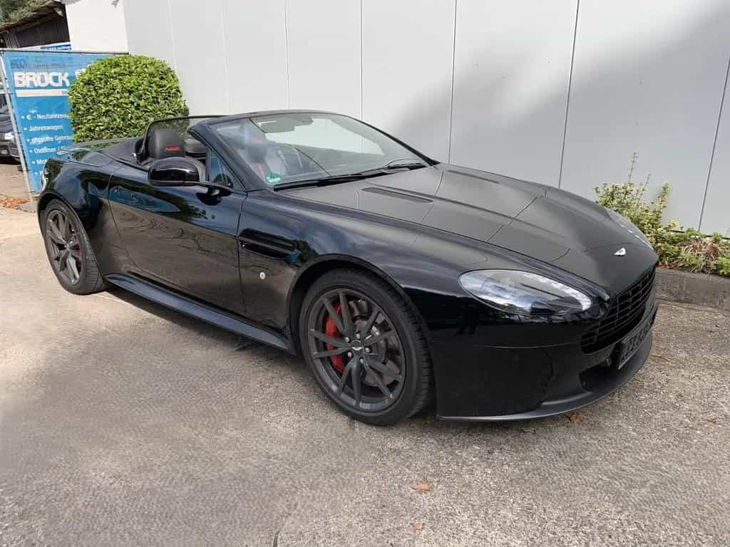 Aston Martin V8 Vantage 1. Hand Garantie Haljahreswagen Zust. 11/2015-photo-3