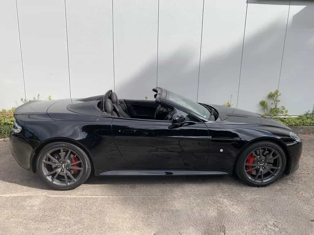 Aston Martin V8 Vantage 1. Hand Garantie Haljahreswagen Zust. 11/2015-photo-6