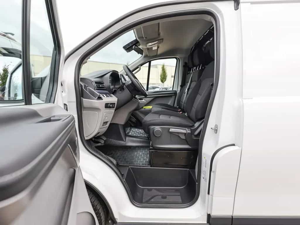 Maxus Deliver 7 Kasten L2H1 LED DAB Touch Klima Kamera null-photo-9