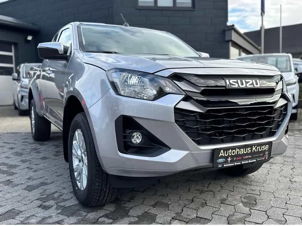 Isuzu D-Max Space Cab 4x4 Aut. LS 120kW null-photo-0