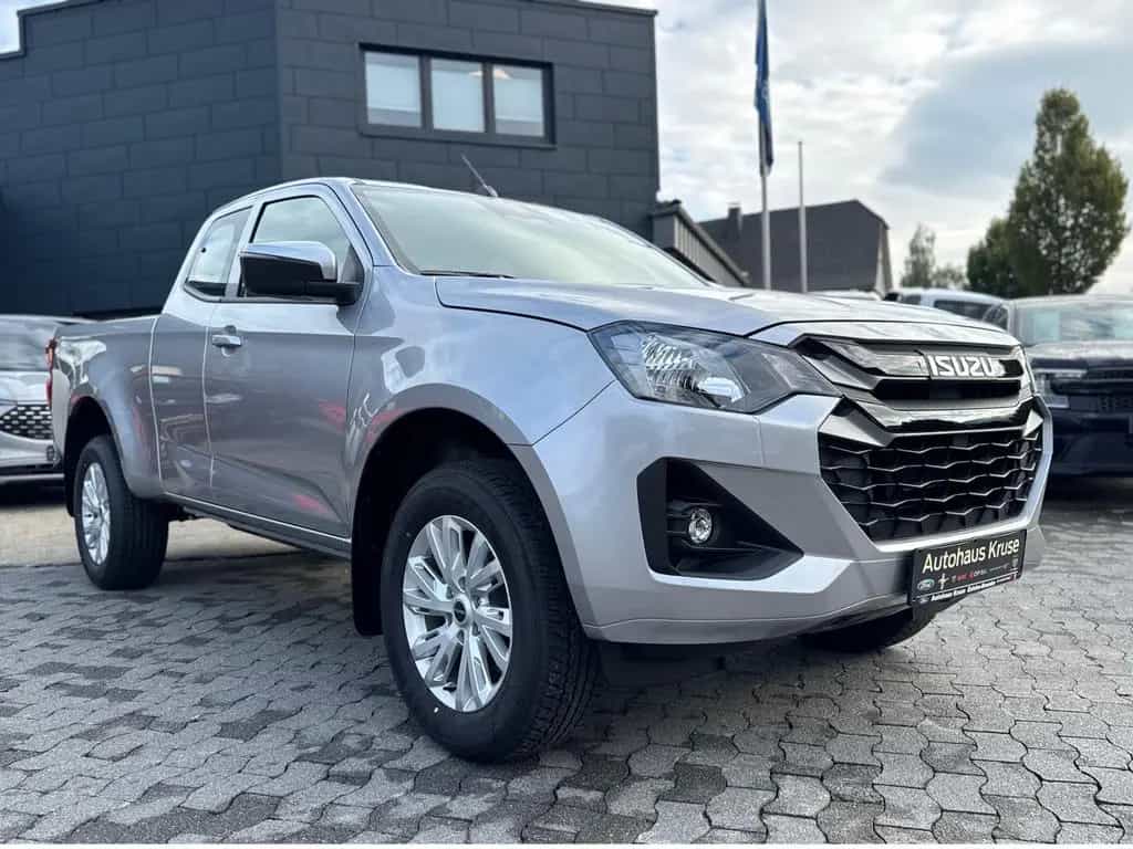 Isuzu D-Max Space Cab 4x4 Aut. LS 120kW null-photo-1