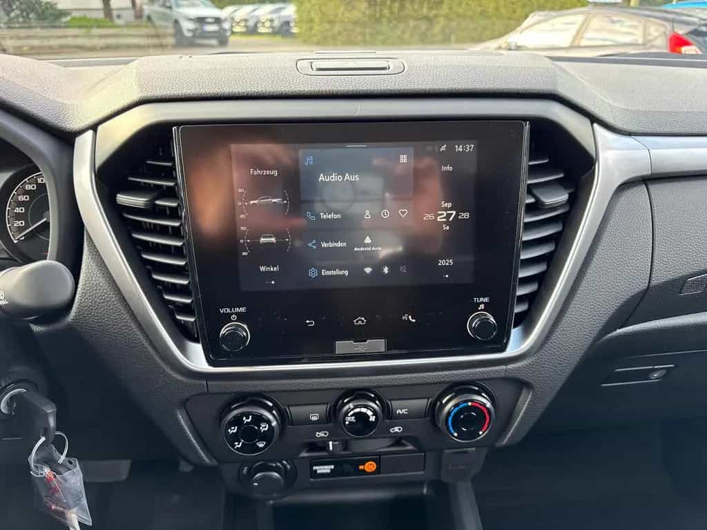 Isuzu D-Max Space Cab 4x4 Aut. LS 120kW null-photo-14