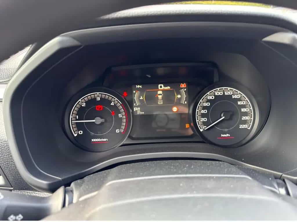 Isuzu D-Max Space Cab 4x4 Aut. LS 120kW null-photo-17