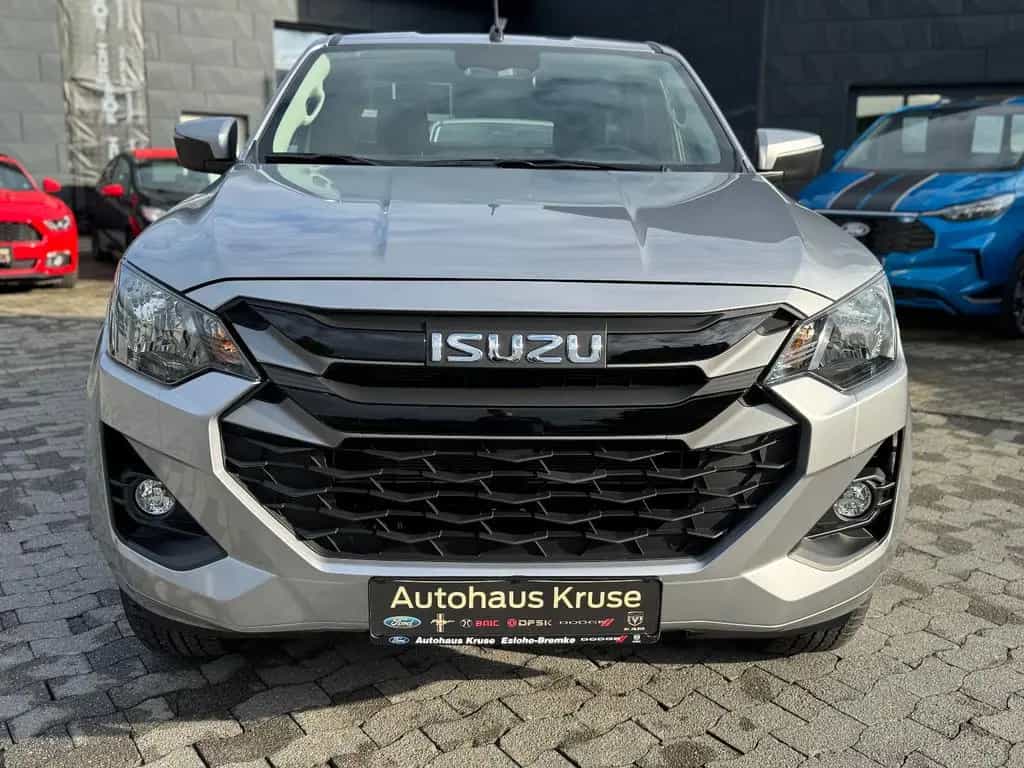 Isuzu D-Max Space Cab 4x4 Aut. LS 120kW null-photo-4